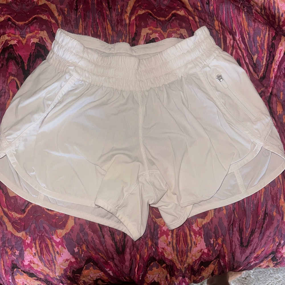 Hotty hot white Lululemon shorts